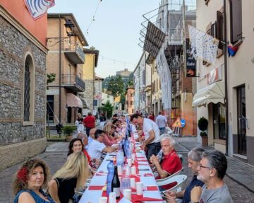 Leggi: «DALLA CENA IN ROSSO 1600 EURO…»
