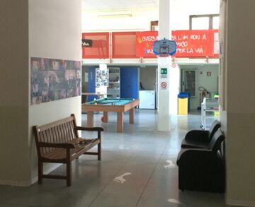 Leggi: &laquo;LA “PASCOLI” TRASLOCA IN ORATORIO&raquo;